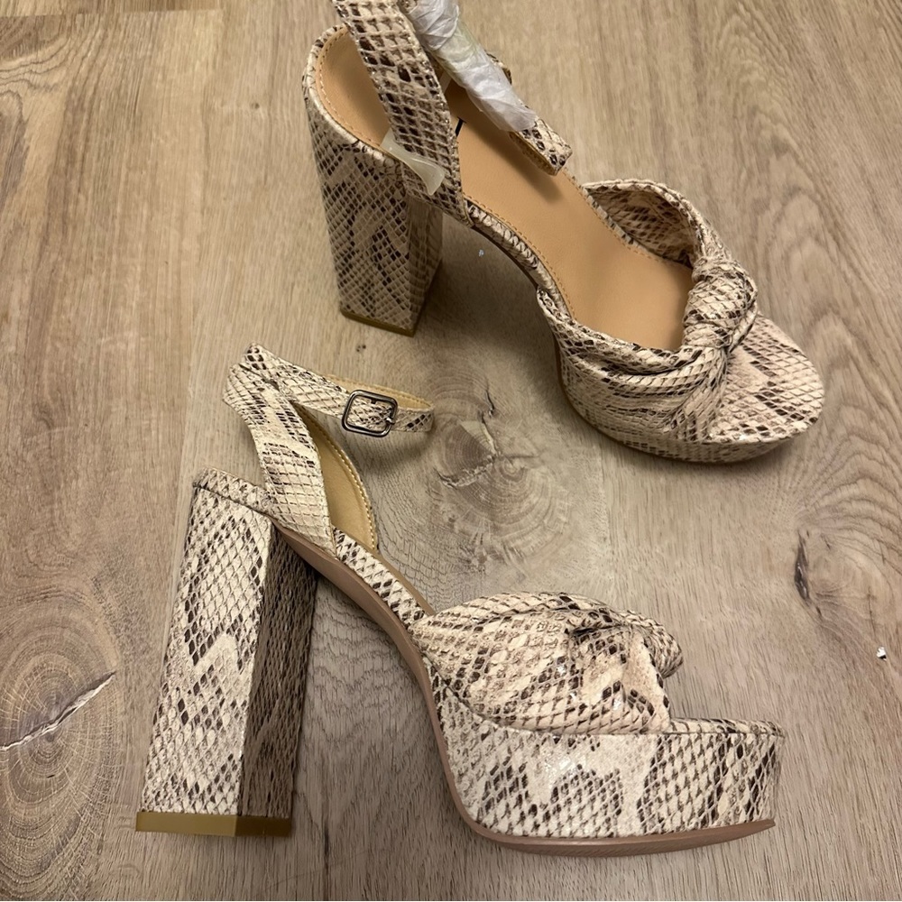 Nib Vici Poppy Heeled Python Platform Sandal - Be… - image 3